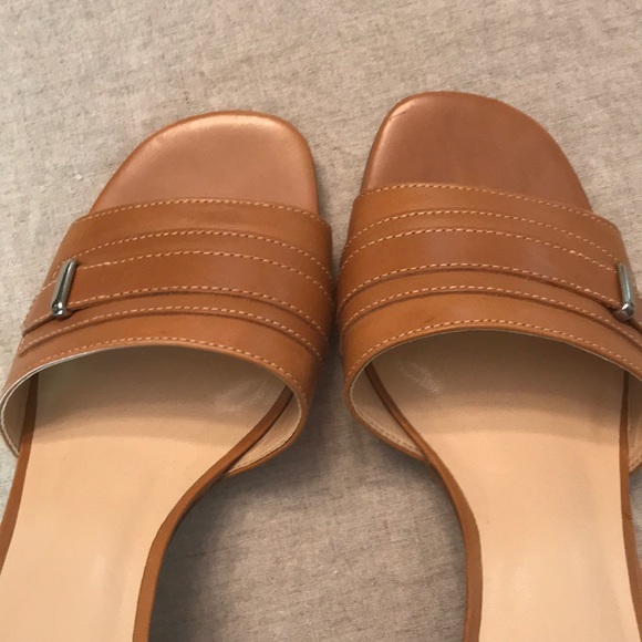 SALE!!! Talbots Leather Heels - Picture 7 of 7